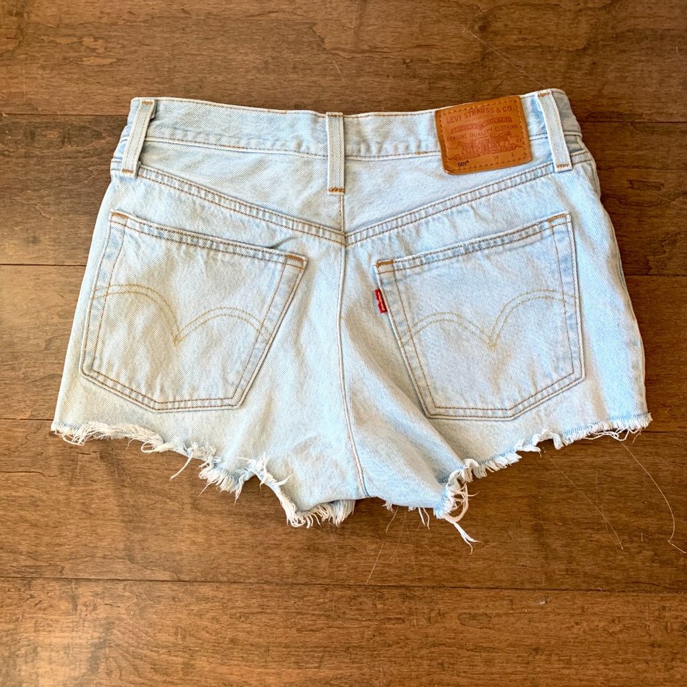 Levi's 501 Original High Rise Short - Picture 6 of 12